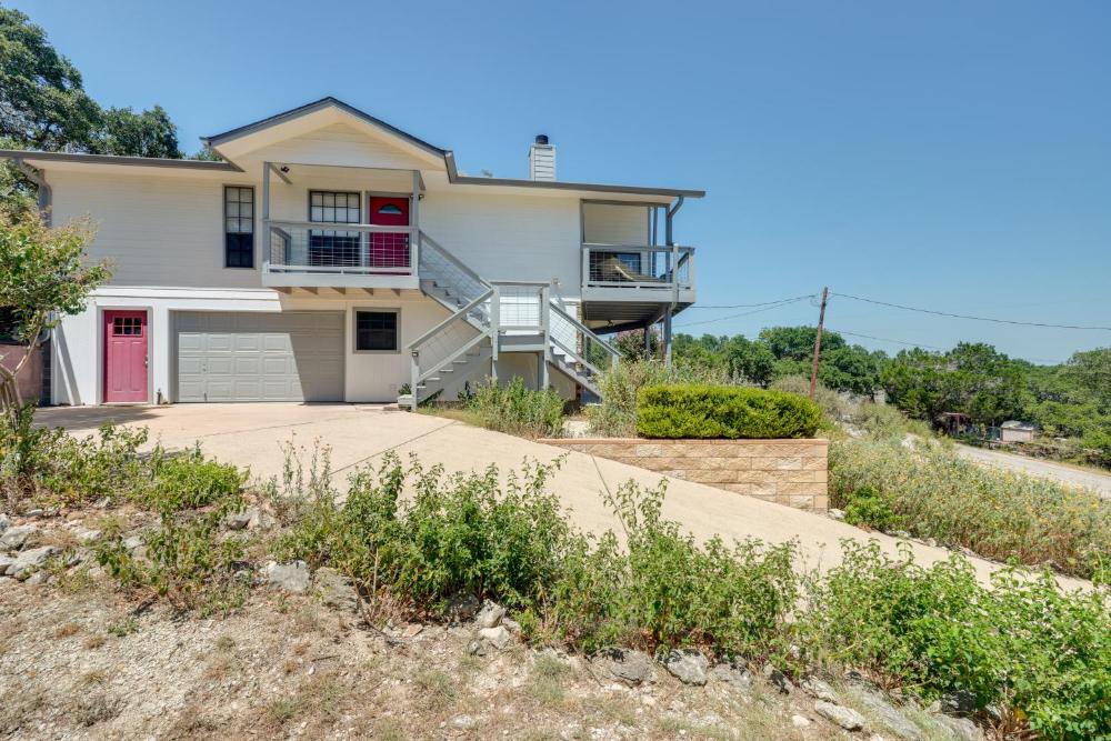 Canyon Lake Rental with Balcony and Lake Views